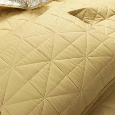 Mid-Century Modern Geo Reversible Quilt & Sham Set Yellow - Lush Décor 6 Mid-Century Modern Geo Reversible Quilt & Sham Set Yellow - Lush Décor - Image 4