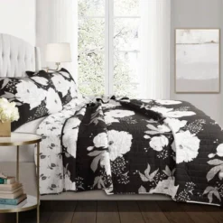 Zinnia Floral Quilt Set - Lush Décor