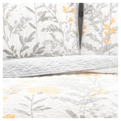 3pc Aprile Reversible Quilt Set - Lush Décor 5 3pc Aprile Reversible Quilt Set - Lush Décor - Image 3