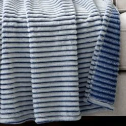 Lush Décor 50"x60" Super Cozy Ultra Soft Ribbed Faux Fur Throw